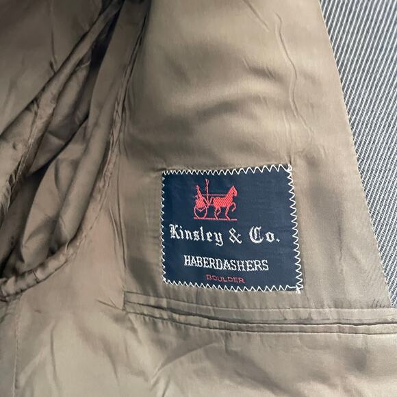 Giorgio Armani Men's Gray Single Breasted Wool Sports Coat - Preppy Suit Jacket - Picture 6 of 8